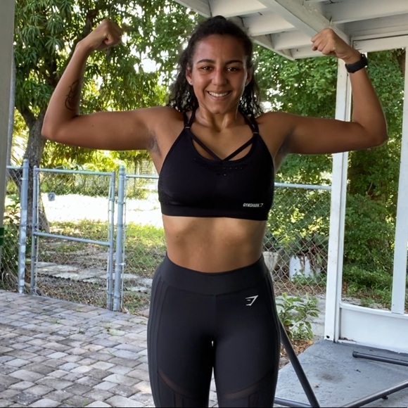 Meet your Posher, Janelle - Picture 4 of 4